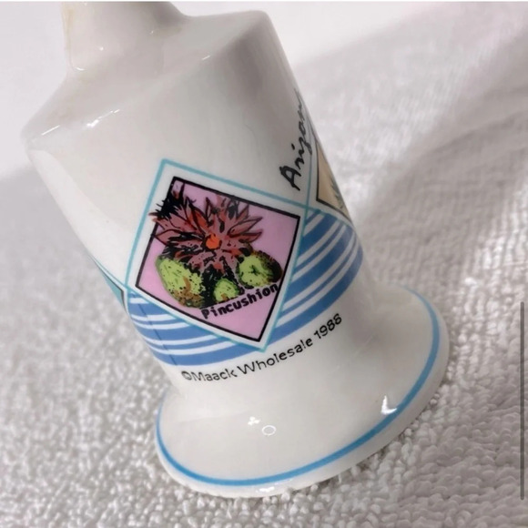 Vintage White  Blue Arizona Ceramic Souvenir Bell - Picture 6 of 14